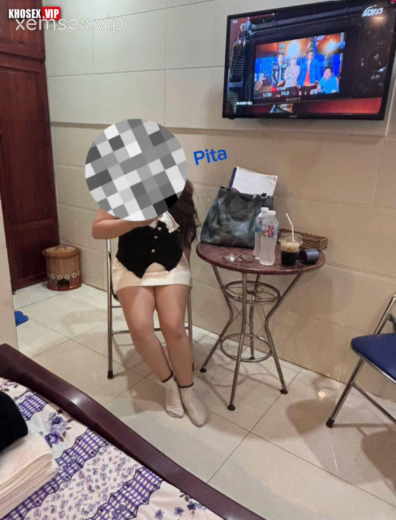 checker-pita-xa-noc-pe-sinh-vien-su-pham-q9-bim-non-uot-nhep-ren-ri-hinh-01