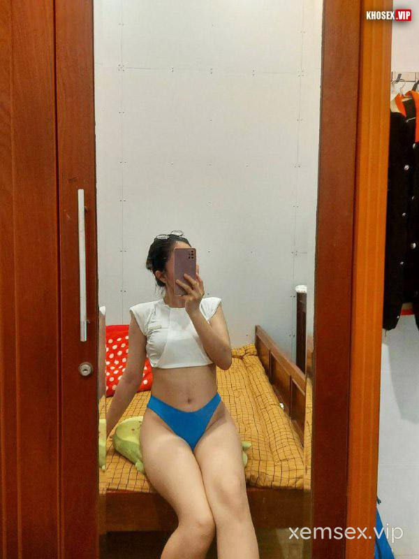 chich-em-gai-xinh-deo-kinh-vu-to-co-cai-lon-dam-dang-hinh-03