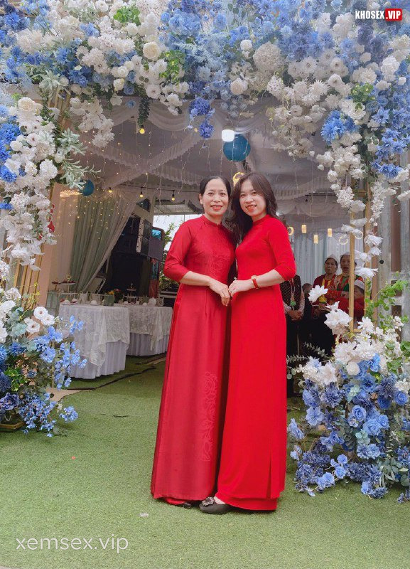 clip-sex-co-giao-tay-bac-mac-ao-dai-do-dit-voi-chong-cuc-dam-full-clip-pic-hinh-41