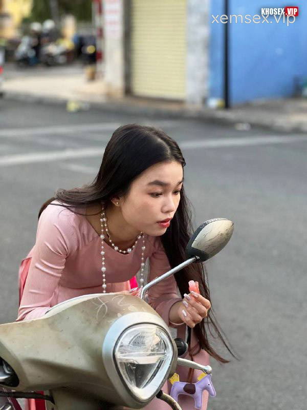 clip-sex-em-teen-xinh-va-ban-trai-em-bu-cai-net-dam-qua-phan-2-hinh-08