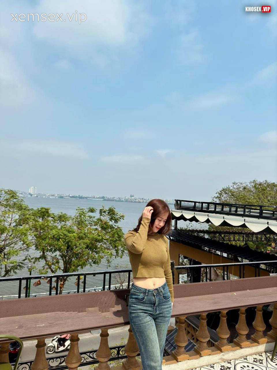 clip-sex-lai-chi-may-bay-nguoi-yeu-cu-duoc-chi-phuc-vu-tu-a-den-z-full-clip-pic-hinh-14
