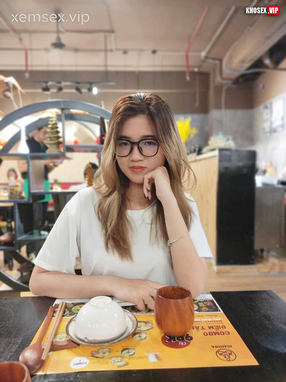 cu-anh-dai-qua-em-cuoi-ngua-nung-chiu-khong-noi-phan-2-hinh-02