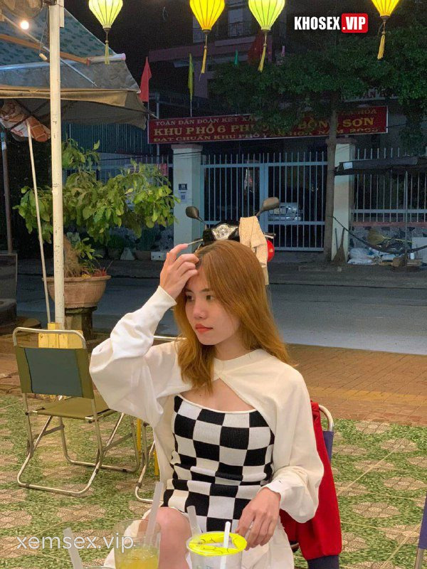 em-dang-rua-chen-ma-anh-ven-vay-doi-chich-hinh-05