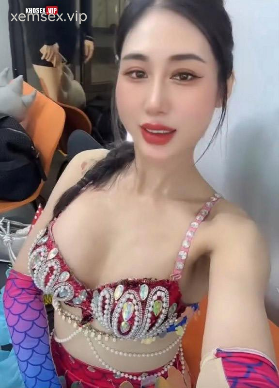 em-gymer-bui-thu-hang-lo-clip-sex-dit-nhau-voi-nguoi-yeu-trong-khach-san-phan-2-hinh-01