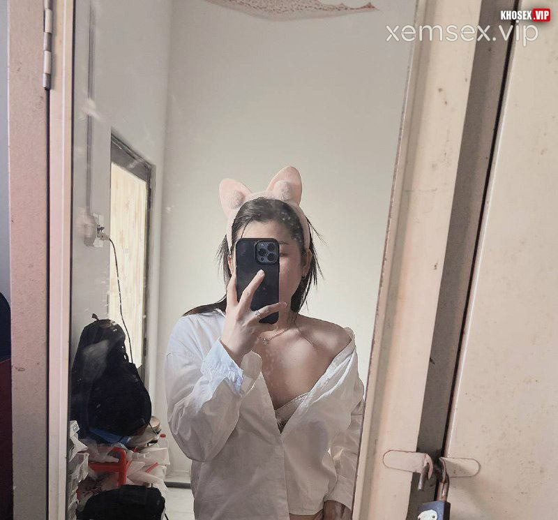 em-nguoi-yeu-chubby-vu-sung-trau-dap-cuc-sung-trong-khach-san-hinh-05