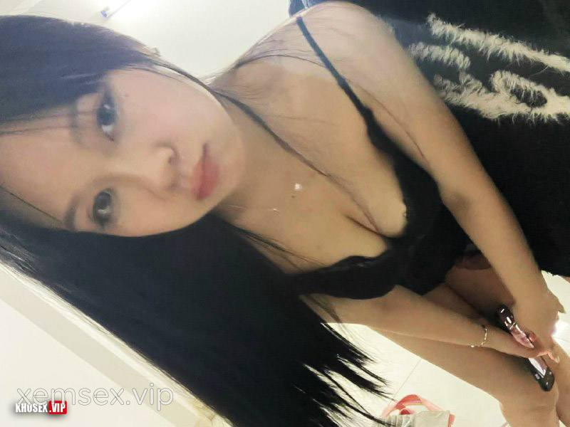 em-nguoi-yeu-nung-banh-lon-ra-cho-anh-dit-ren-ri-full-clip-pic-phan-1-hinh-01