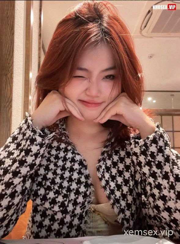 gai-xinh-bu-cu-anh-ca-buoi-moi-cho-anh-dit-hinh-01