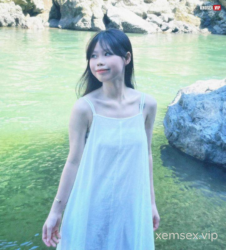 lo-clip-sex-gai-xinh-dit-khau-dam-anh-nho-dam-vao-trong-ban-nat-lon-em-full-clip-pic-hinh-03