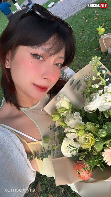 lo-clip-sex-nguyen-minh-hanh-mong-to-nhap-suong-khong-ta-noi-full-clip-pic-hinh-03