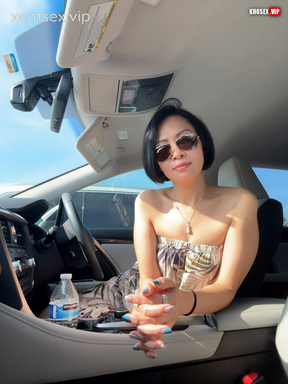 may-bay-u40-ngoai-tinh-voi-dong-nghiep-tre-du-khong-bao-ban-vao-trong-phe-loi-lon-full-clip-pic-hinh-01