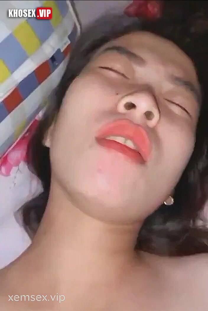 vo-slave-tuyet-mai-dam-dang-bi-chong-du-ren-la-khau-dam-full-clip-pic-hinh-15